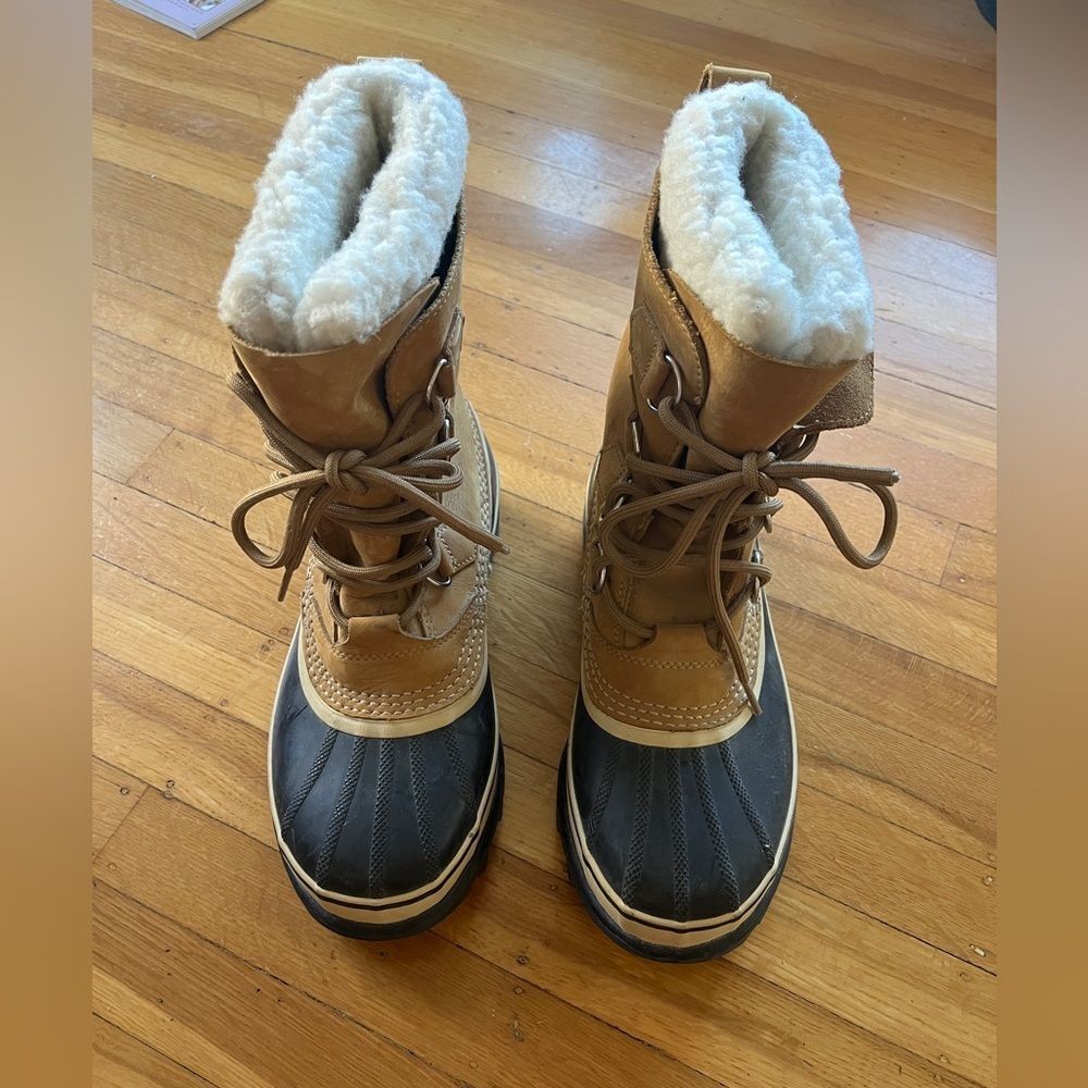 Sorel Caribou insulated waterproof winter boots 9 41.5 black tan faux fur BUFF